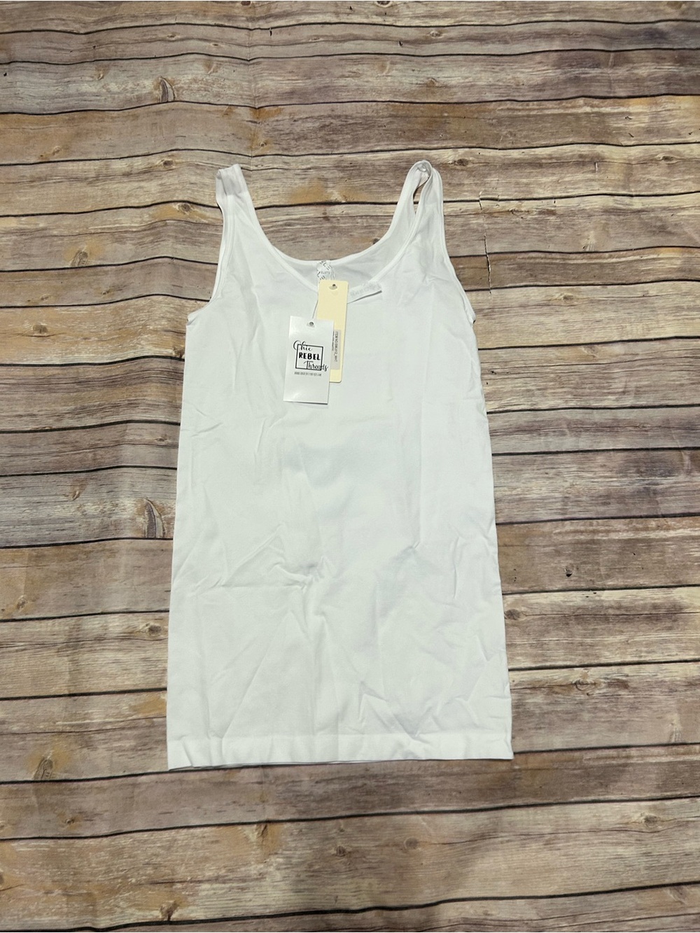 Everybody Loves Me Seamless Tank White